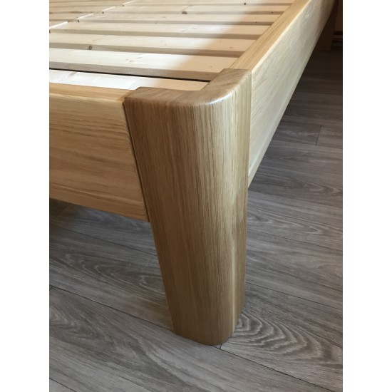 Postel z masivu Julie