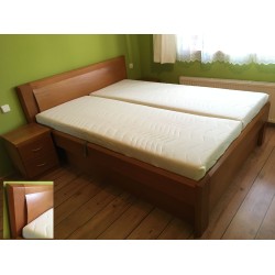 Postel z masivu Amon s úložným prostorem 