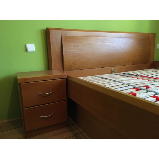 Postel z masivu Amon s úložným prostorem Postel z masivu Amon s úložným prostorem