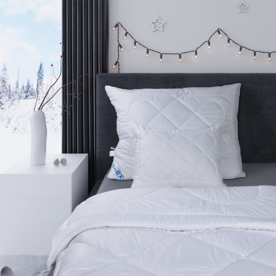 Prodloužená Thermo přikrývka z dutého vlákna 140x220cm zimní Prodloužená Thermo přikrývka z dutého vlákna 140x220cm zimní