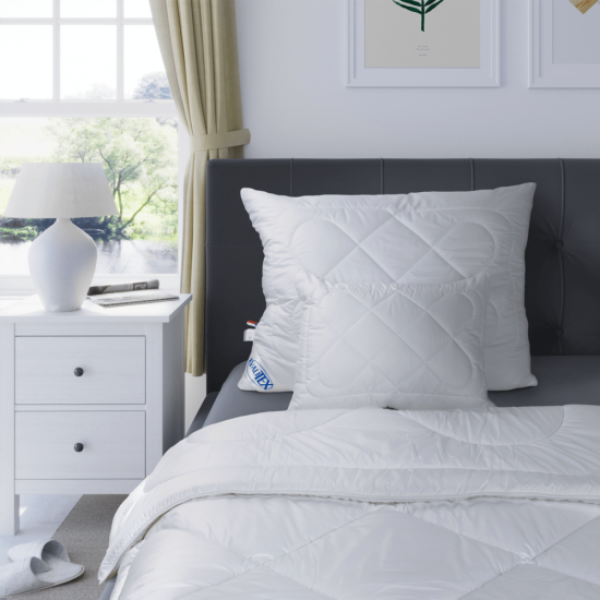 Prodloužená přikrývka z dutého vlákna Luxus plus140x220cm celoroční Prodloužená přikrývka z dutého vlákna Luxus plus140x220cm celoroční
